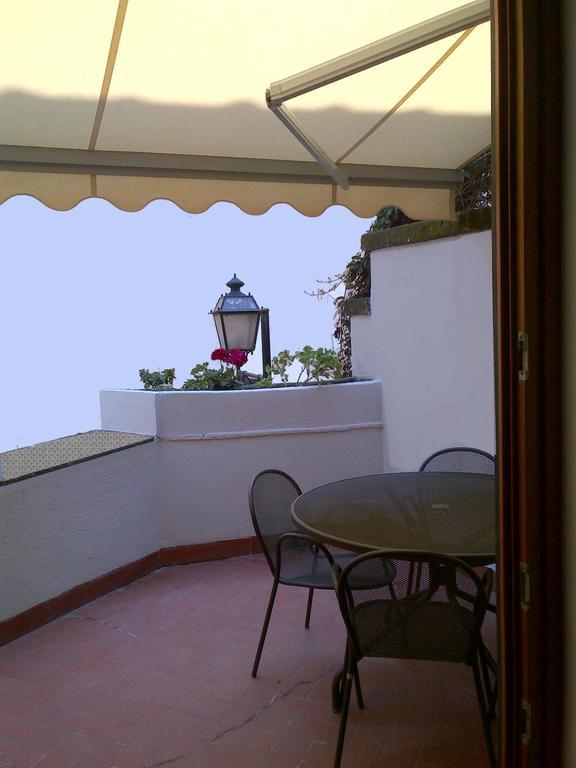 Il Pozzo Apartment Sorrento Phòng bức ảnh